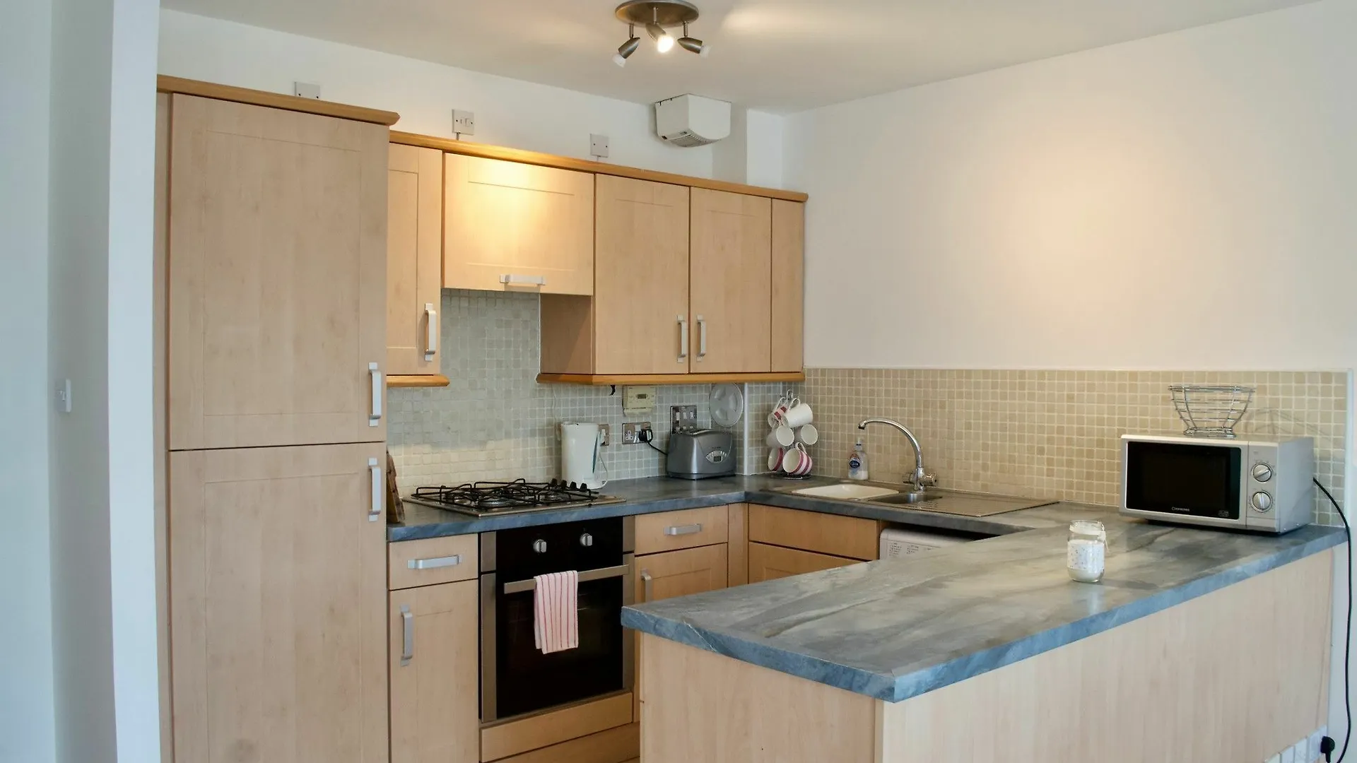 2 Bedroom Flat With Balcony Views Of Arthur'S Seat Edynburg